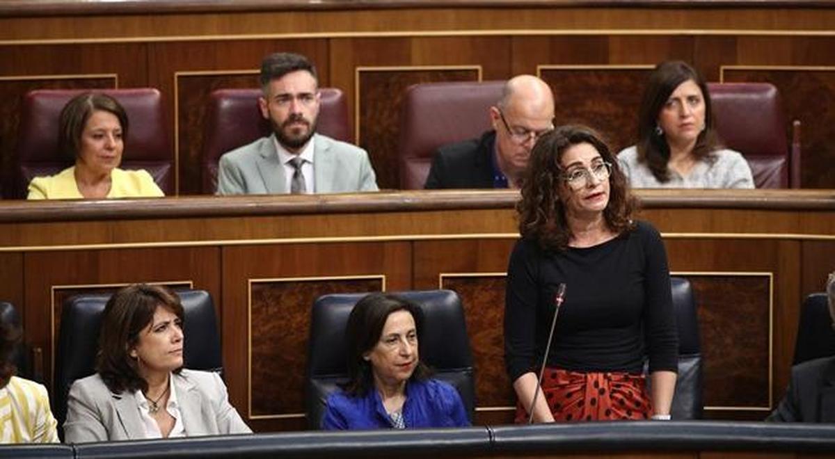 El Gobierno estudiará reducir el IVA de compresas y tampones por razones de discriminación