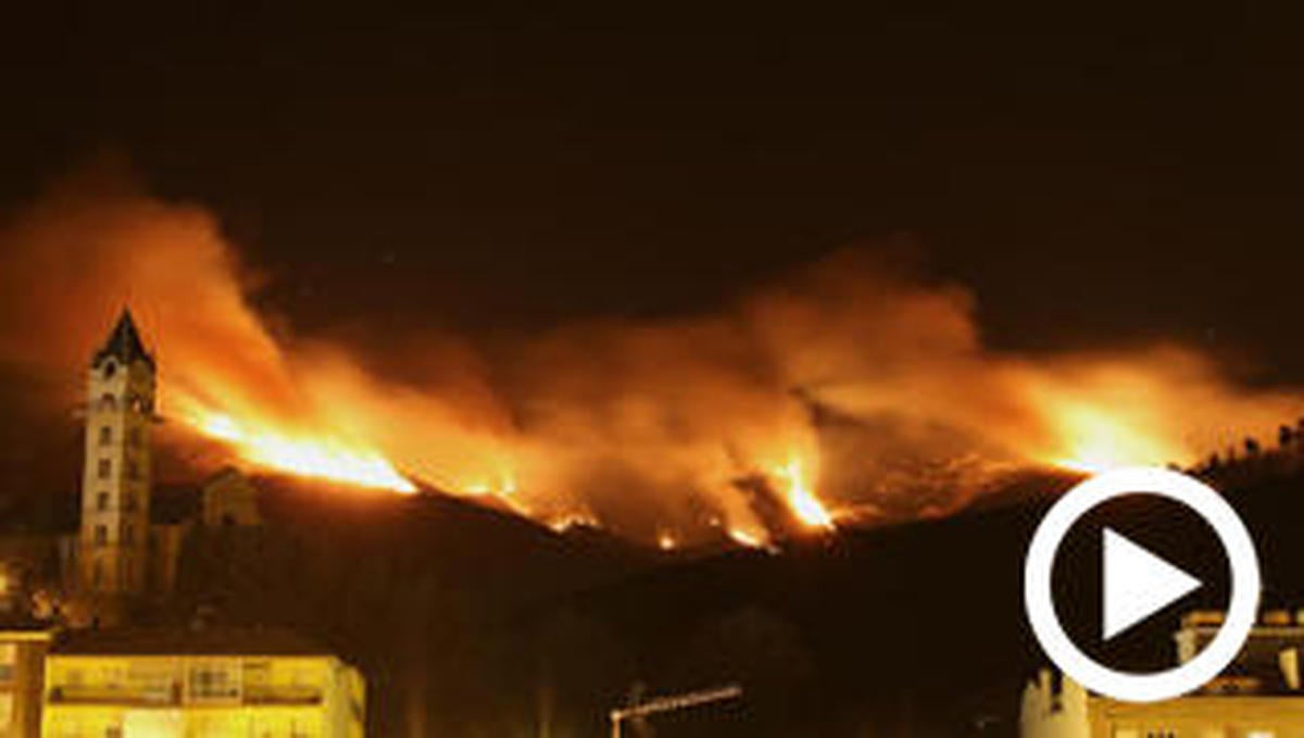 Extinguido el incendio declarado este miércoles en la sierra de Béjar tras calcinar cientos de hectáreas