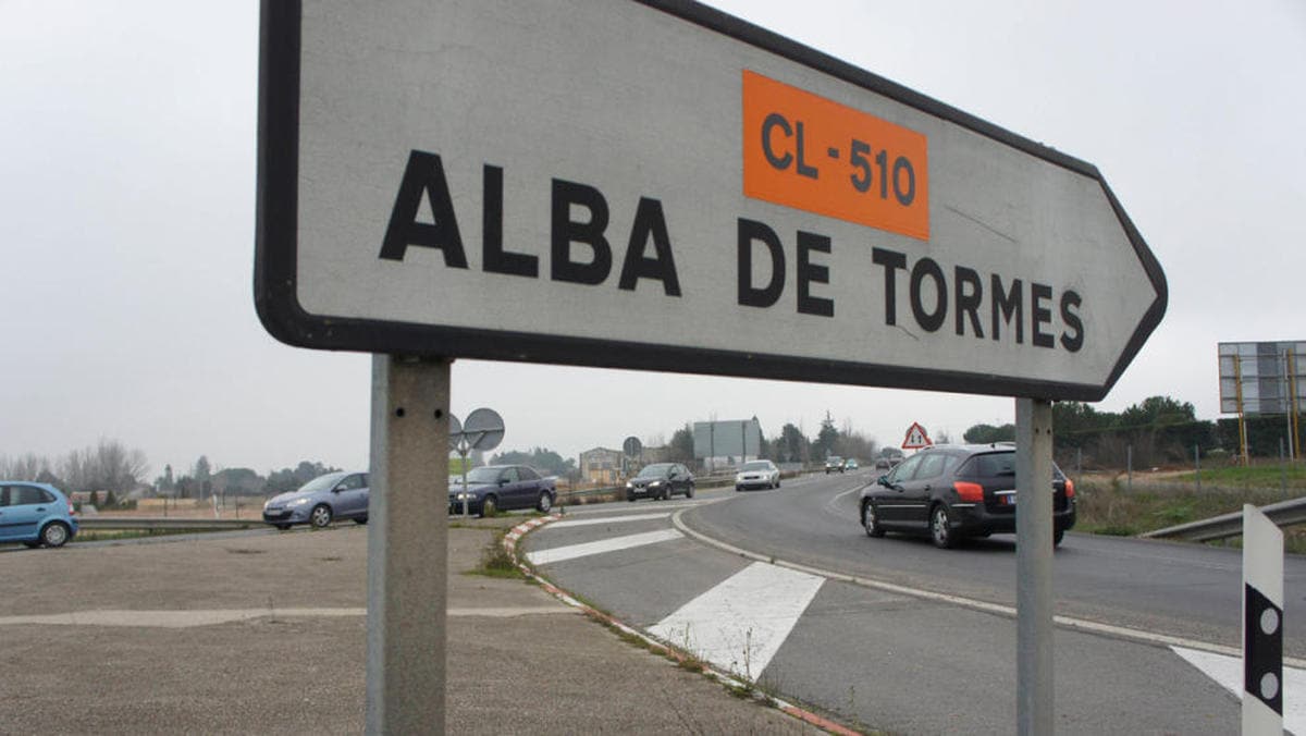Descartada la conversión en autovía de la carretera Salamanca-Alba de Tormes