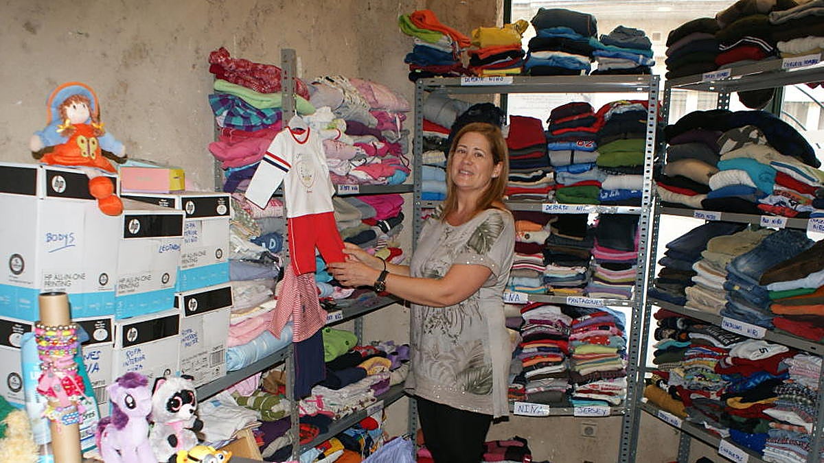 El Ayuntamiento pone en marcha &lsquo;El Roperito&rsquo; para ayudar a las familias con dificultades