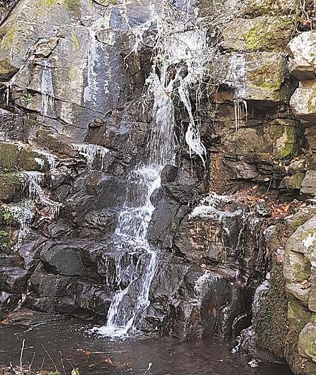 La cascada helada de Candelario.