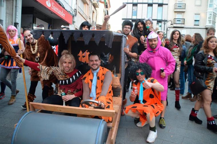 Los vecinos de Béjar han lucido sus disfraces más originales en el desfile de Carnaval