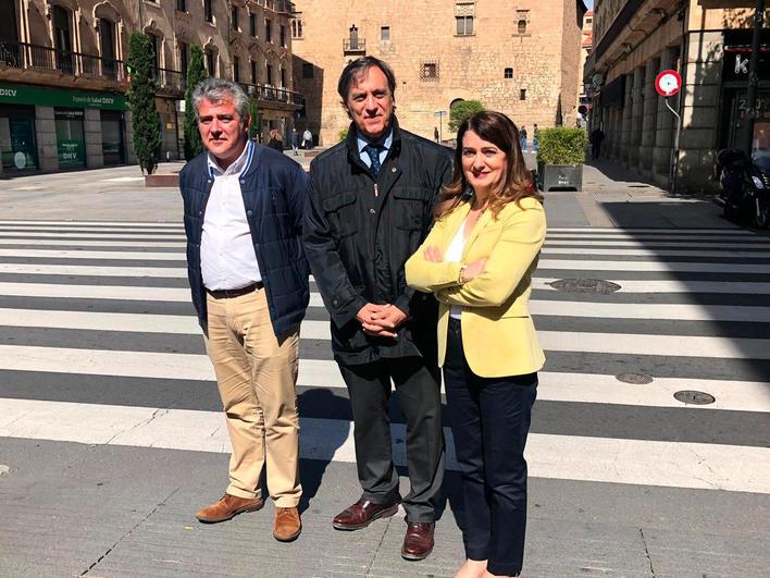 Emilio Arroita, Carlos García Carbayo y Mª Victoria Bermejo.