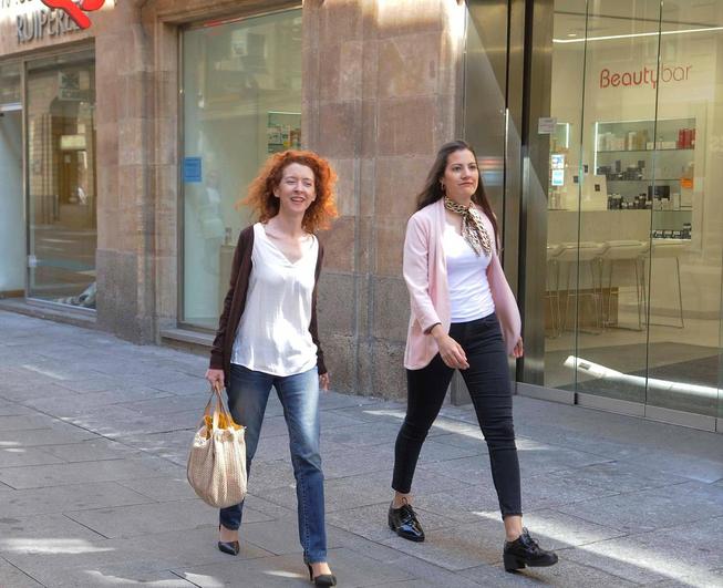 Ana Suárez y María Mayoral.