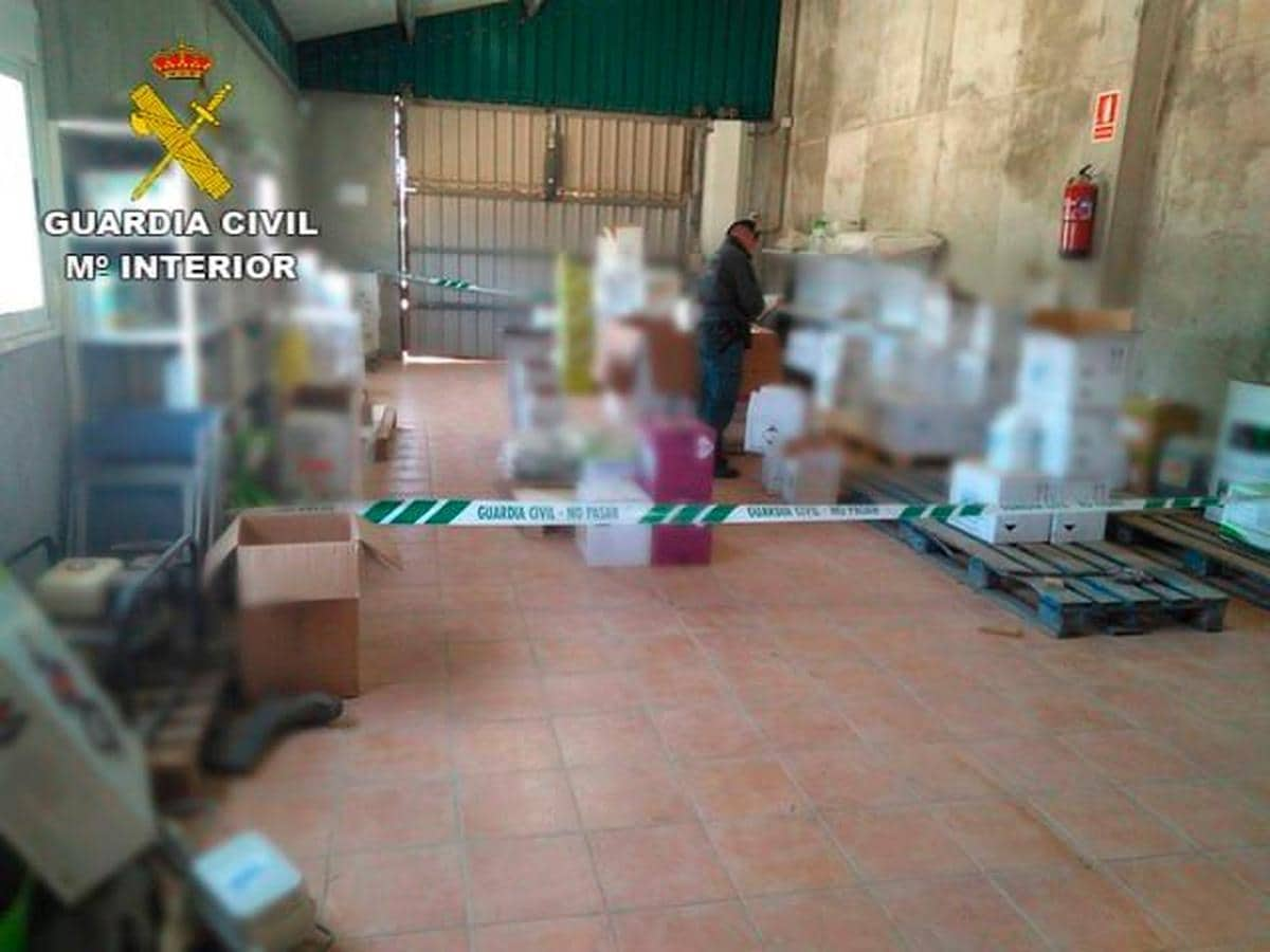 Productos fitosanitarios ilegales intervenidos por la Guardia Civil