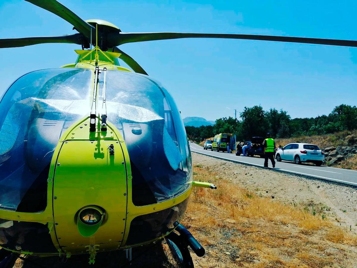 El helicóptero sanitario que se ha desplazado al lugar de lo ocurrido.