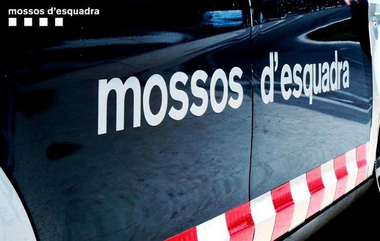 Un vehículo de los Mossos.