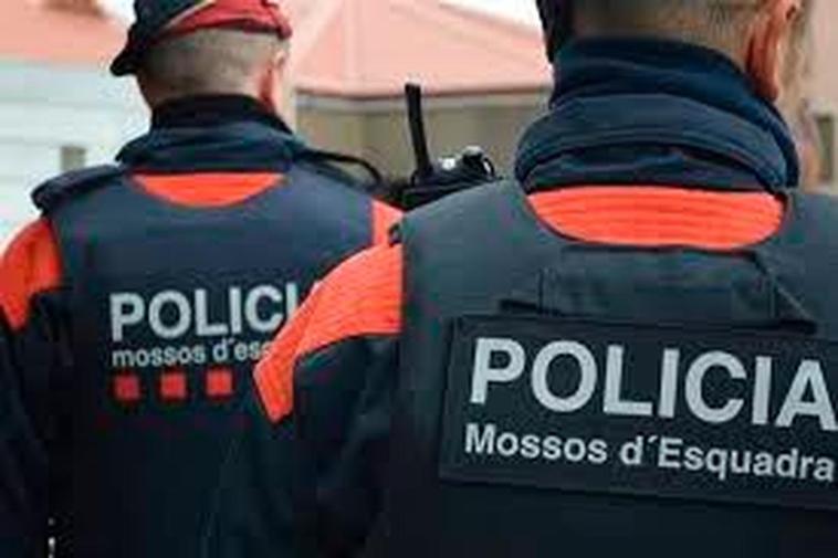 Mossos d’Esquadra.