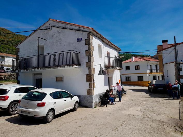 Edificio del teleclub de Valdelamatanza, que acogerá la sede de la junta vecinal de la entidad local.