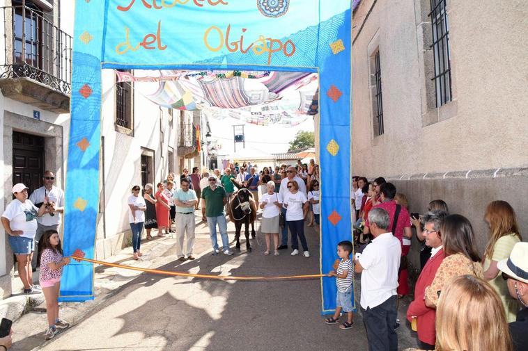 Aldea del Obispo inaugura su exitosa I Feria Rural de La Raya