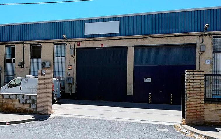 Fachada del edificio de la empresa Magrudis en Sevilla.