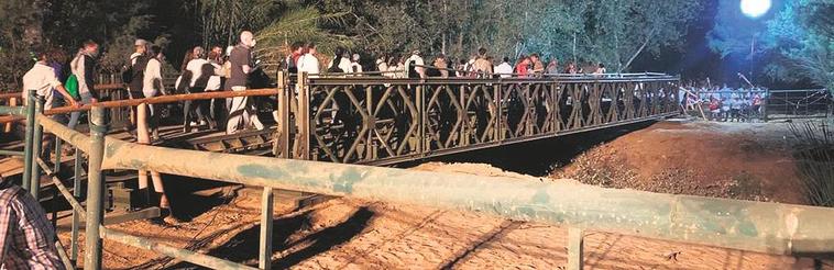 Un puente de militares charros para la Blanca Paloma