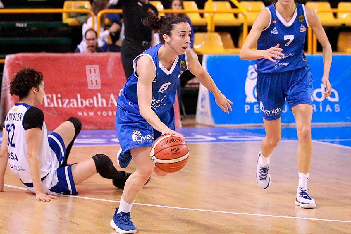 Silvia Domínguez continuará con el dorsal 6