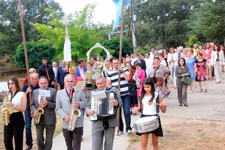 Imagen de la procesión con la Virgen del Rosario celebrada en las fiestas del año pasado.