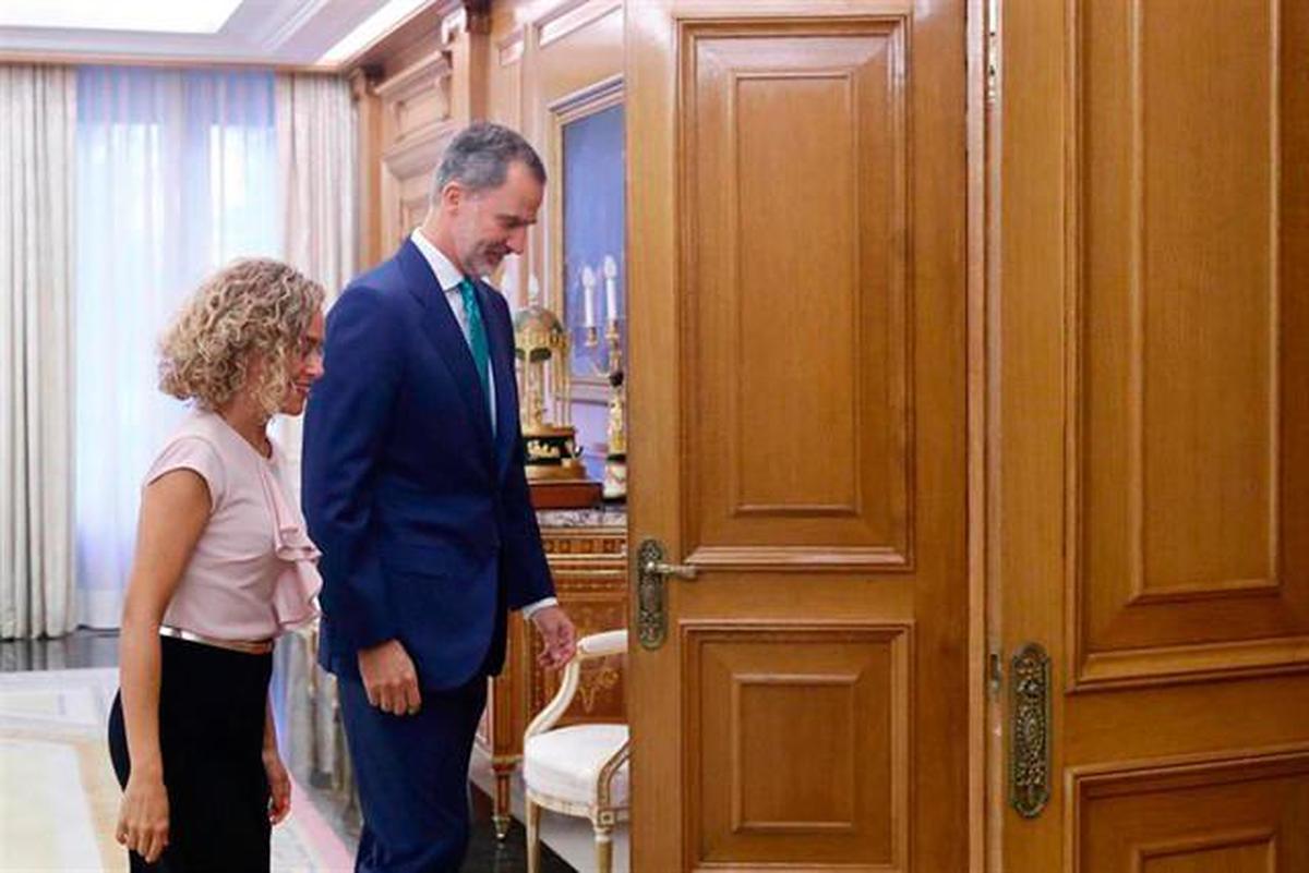 El Rey Felipe VI recibe en audiencia a la presidenta del Congreso, Meritxell Batet.