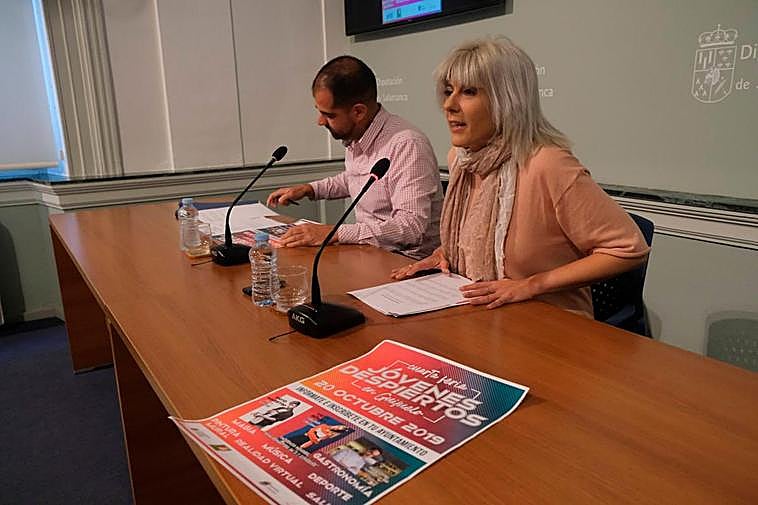 Carlos Arasa y Eva Picado presentaron la Feria en la Diputación