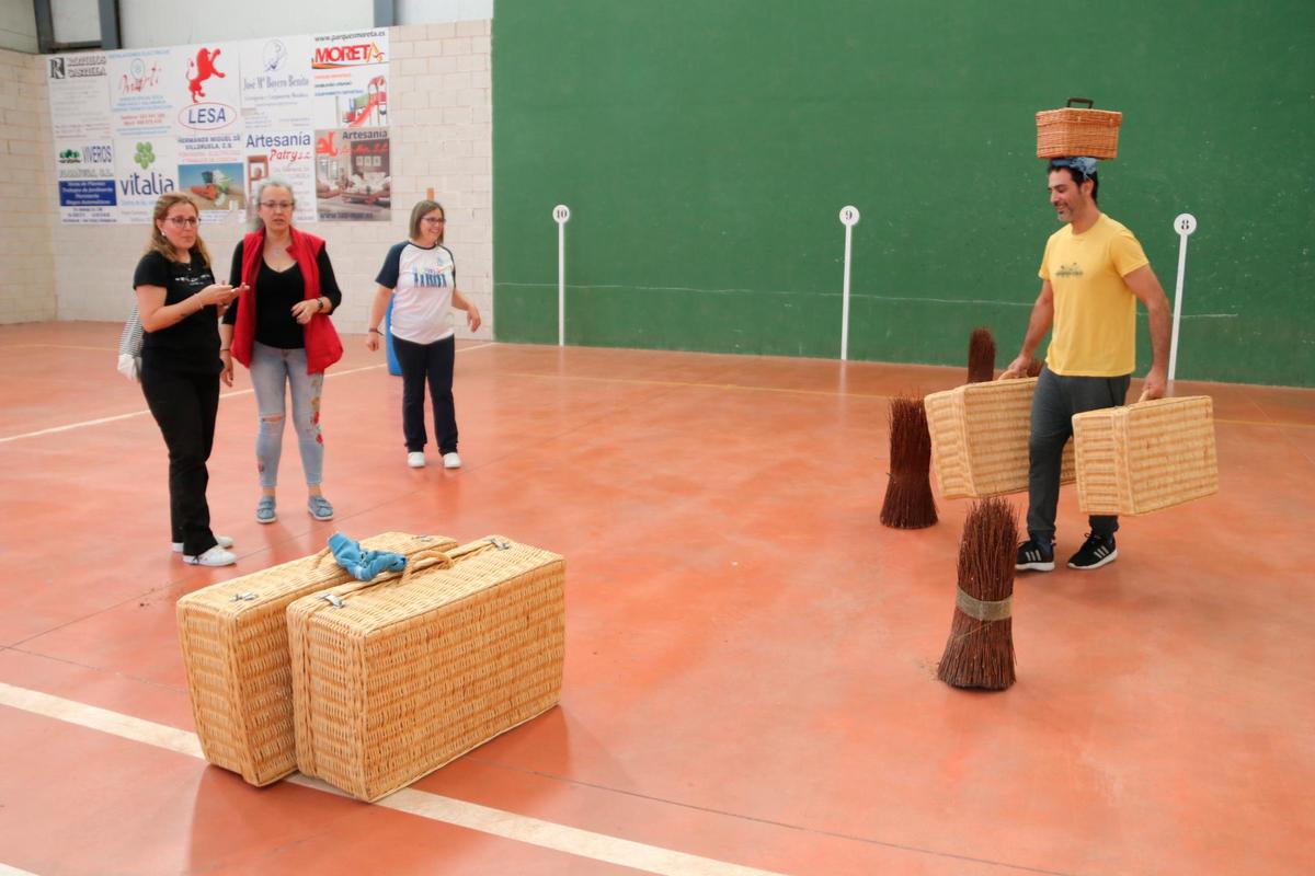 Uno de los participantes que se enfrentó a la carrera de obstáculos