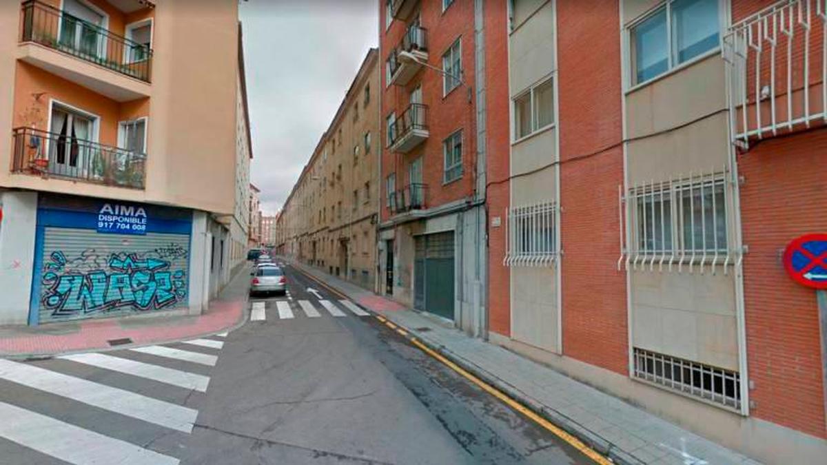 Alega que dejó en coma a su compañero de piso en Salamanca porque tenía sexo  con su perro | La Gaceta de Salamanca