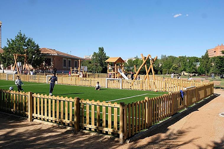 Renovación de la zona infantil del parque de Huerta Otea.