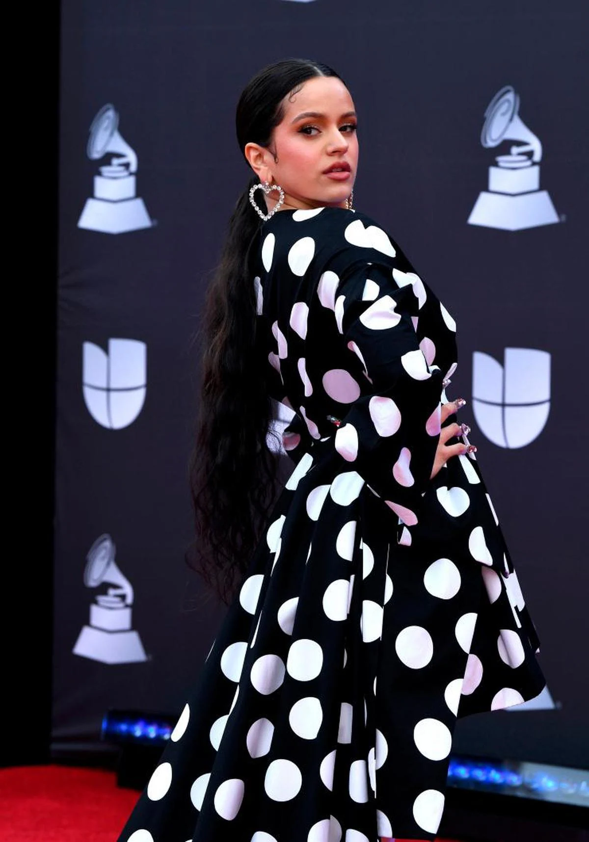 Rosalía, en la alfombra roja.