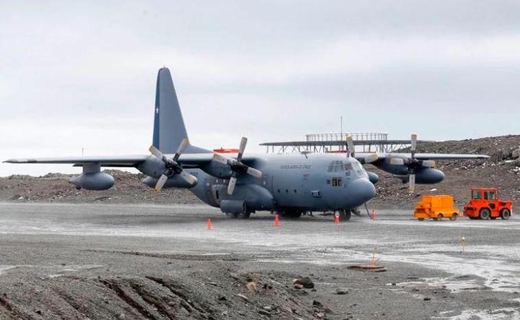 El avión chileno hundido en el Paso Drake.