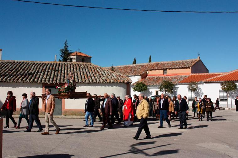 Los actos religiosos y los juegos de mesa clausuran las fiestas en Larrodrigo