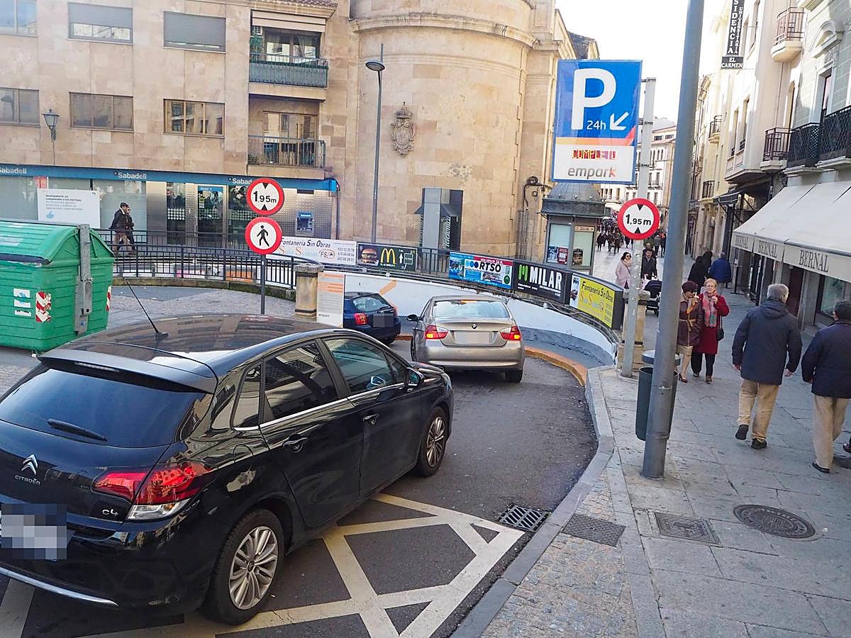 El aparcamiento de la plaza de Santa Eulalia.