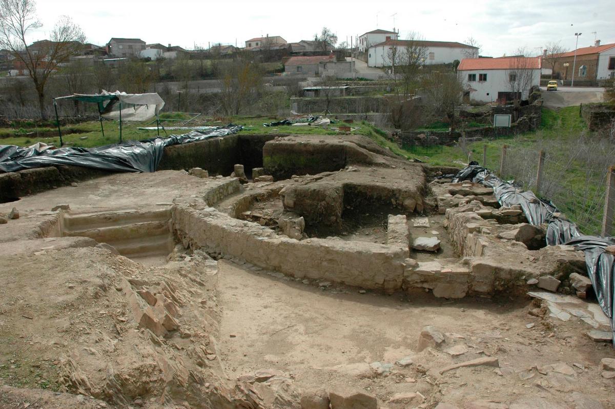 Excavaciones realizadas en la villa romana de Saelices el Chico a principios de la pasada década.