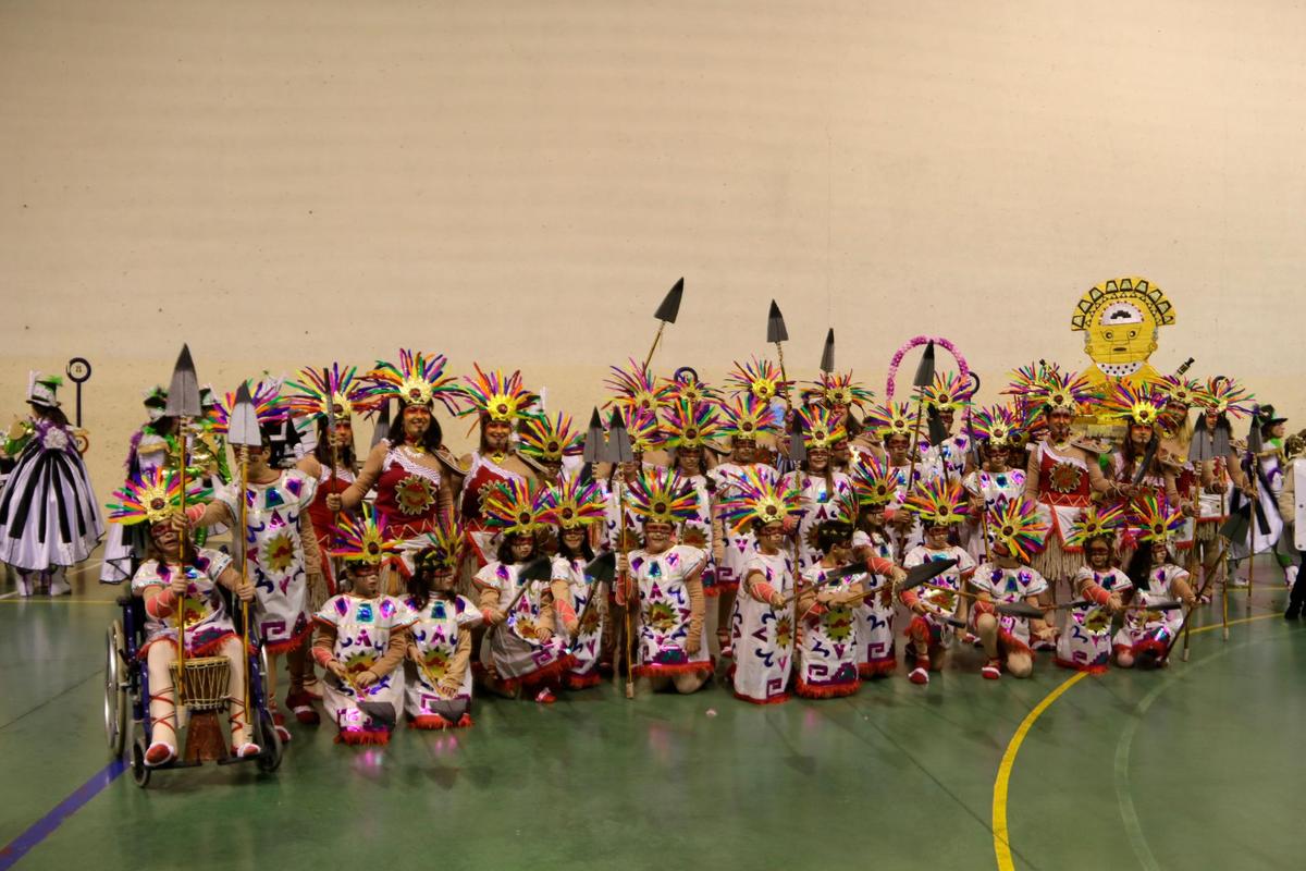 “El pueblo azteca”, 2º en grupos del premio del jurado.