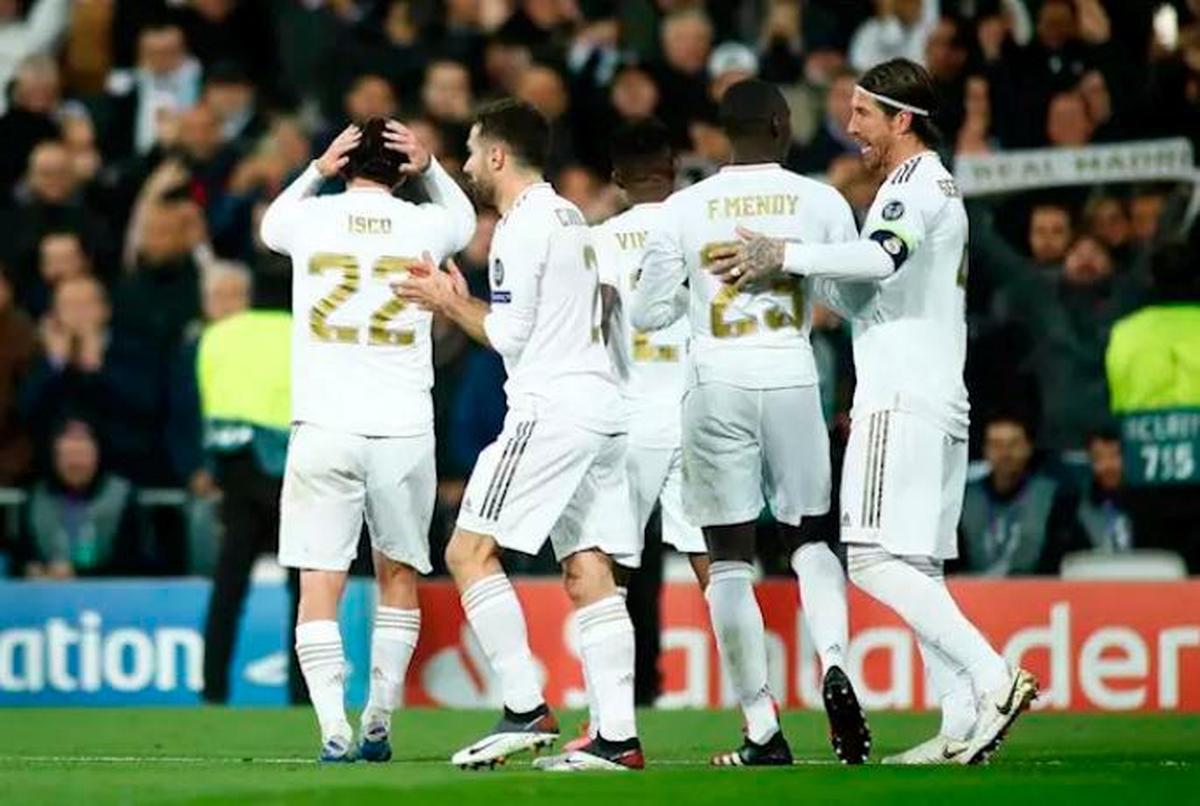 El Madrid tumba al Barça (2-0) y recupera el liderato