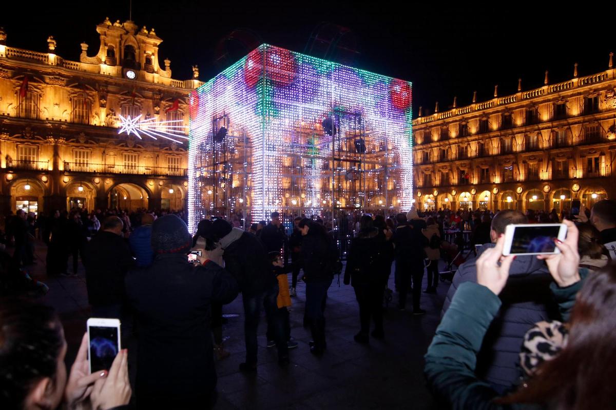 El adorno navideño de la Plaza Mayor de Salamanca.