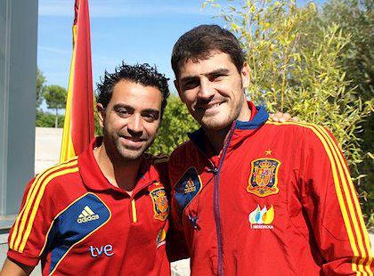 Xavi Hernández e Iker Casillas.