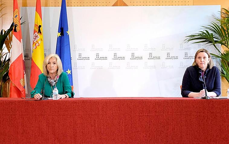 Verónica Casado -consejera de Sanidad- y  Isabel Blanco Llamas -consejera de Familia-.