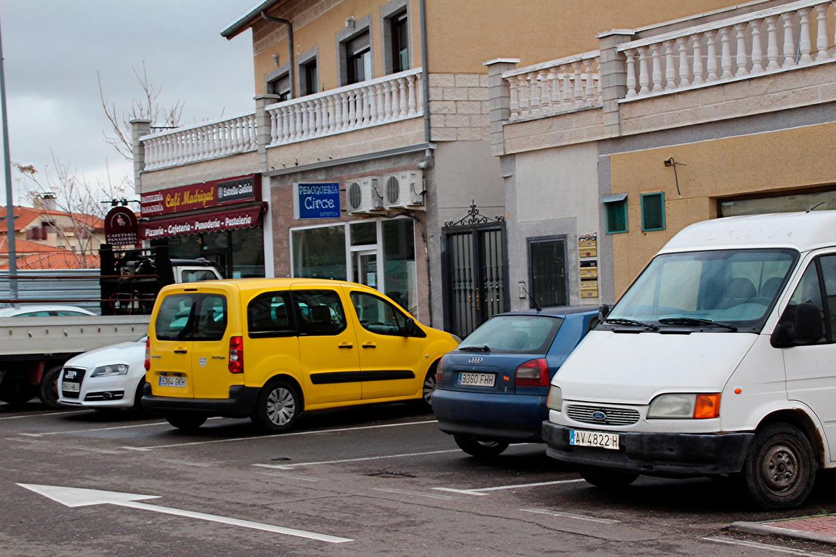 Establecimientos de Cabrerizos en la travesía principal del Camino de Salamanca.