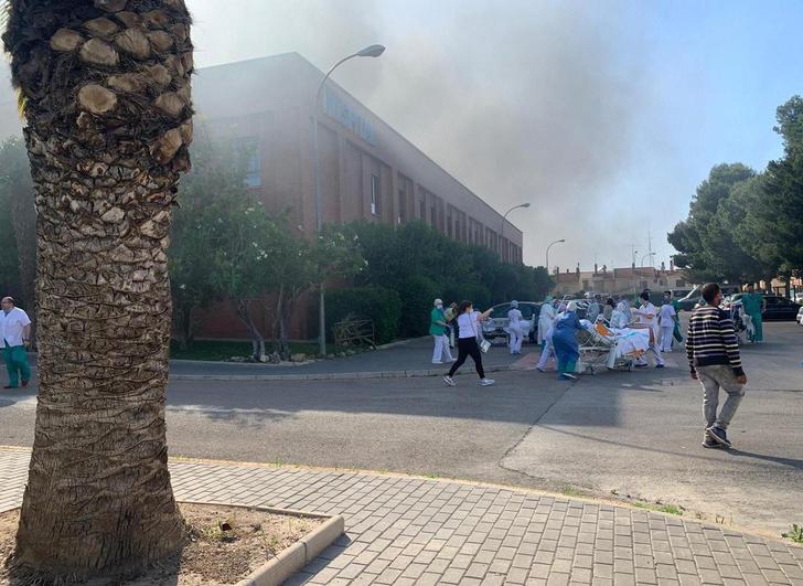 Evacuado todo el hospital de Hellín por un incendio