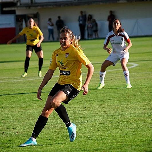 María Neira, en un partido con el Santa Teresa.