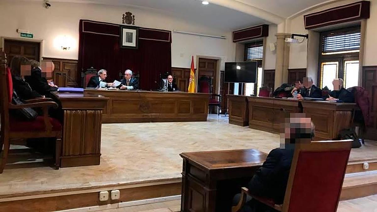 J.I.G.E en el banquillo de los acusados durante el juicio celebrado el pasado 2019.