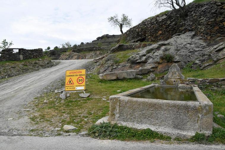 Señalización de obras de concentración parcelaria en Vilvestre.