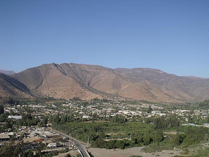 Vista de la ciudad de Salamanca, a orillas del río Choapa, en las estribaciones de los Andes.