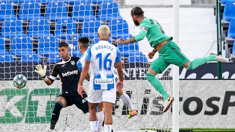 Cabezazo de Sergio Ramos en el primer gol del Madrid en Butarque.