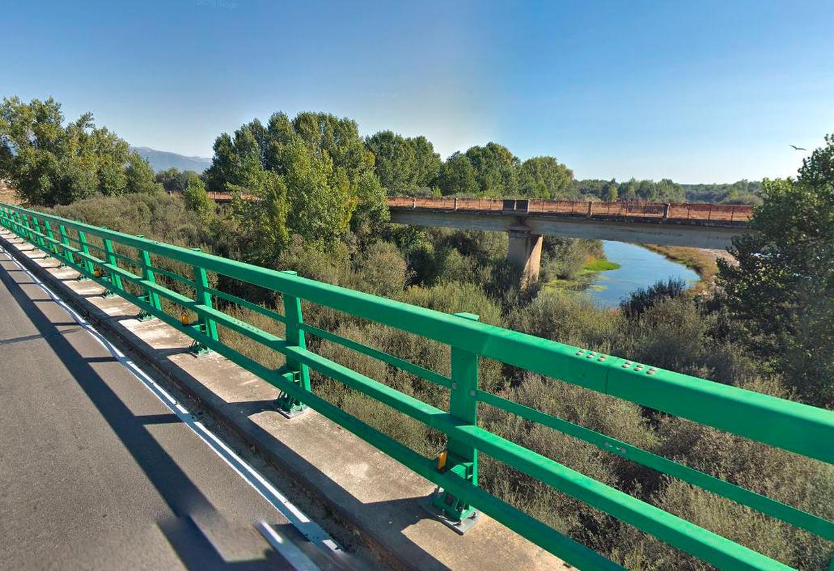 Puente sobre el río Tiétar en Talayuela.