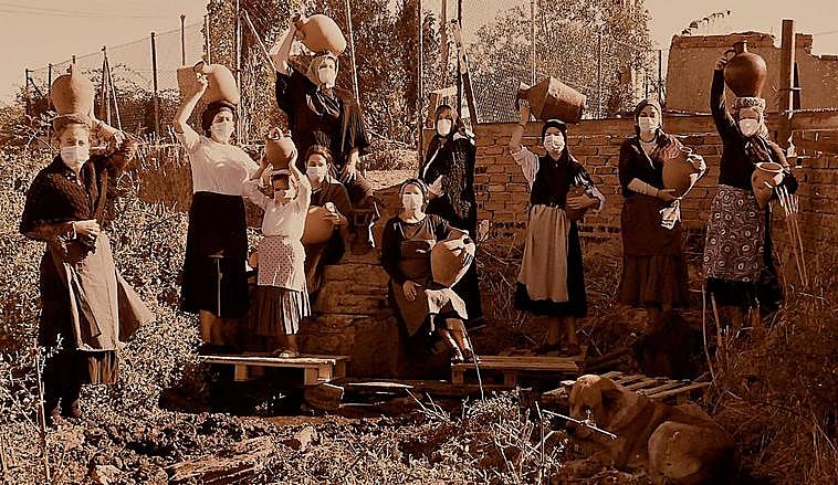 CONCURSO ‘Así somos en mi pueblo’: Monterrubio de la Sierra recuerda la labor del acarreo de agua