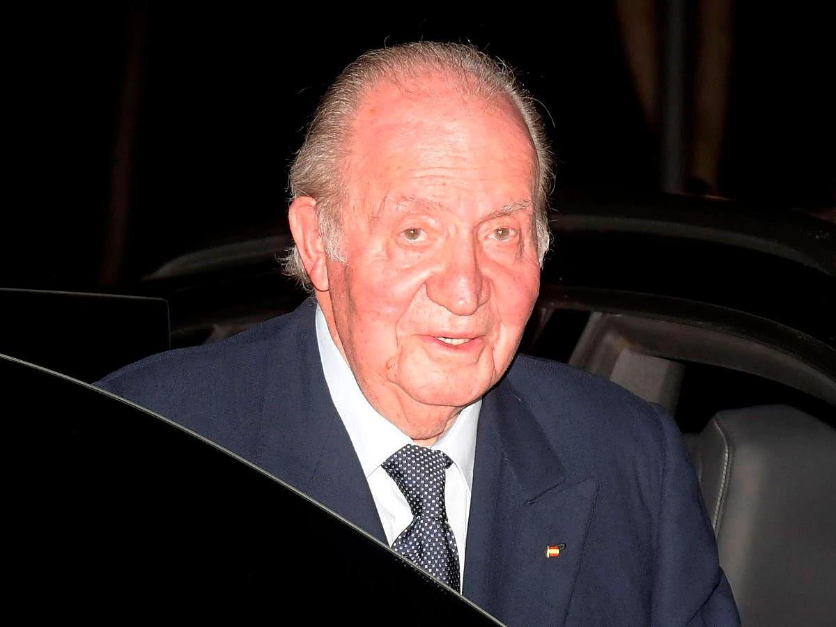 El Rey Juan Carlos I está en los Emiratos Árabes.