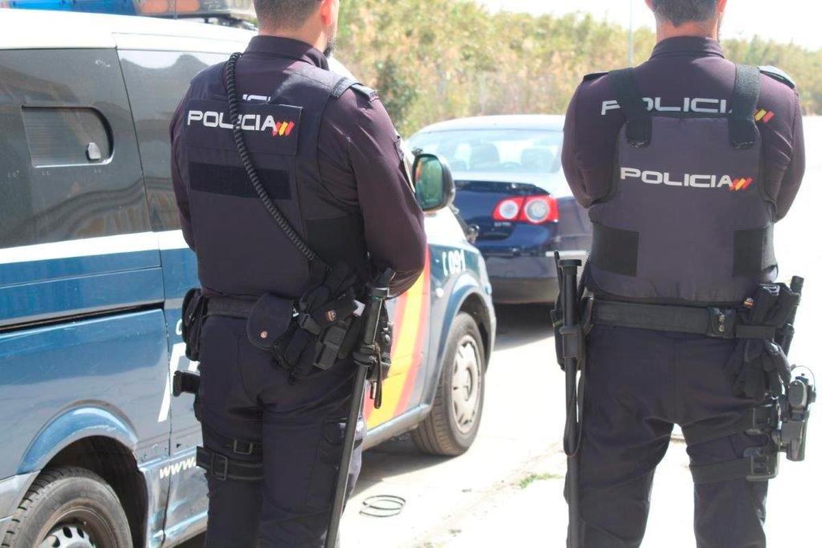 Agentes de la Policía Nacional.