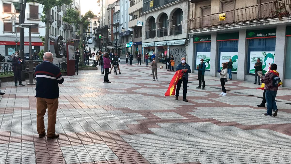 Imagen de la cacerolada celebrada el 17 de mayo en Béjar.