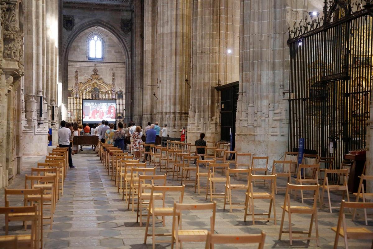 Misa en la Catedral Nueva de Salamanca.