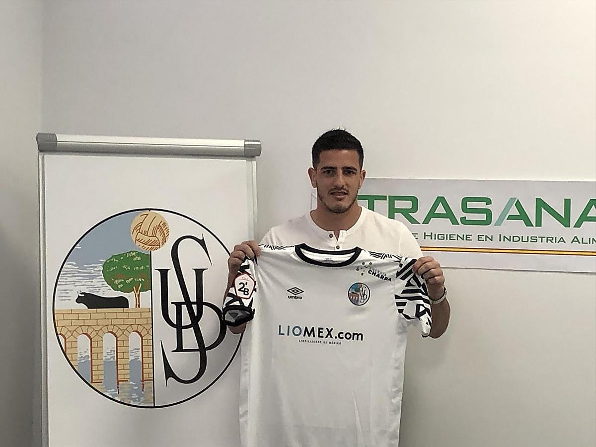 Delorenzi, con su nueva camiseta.