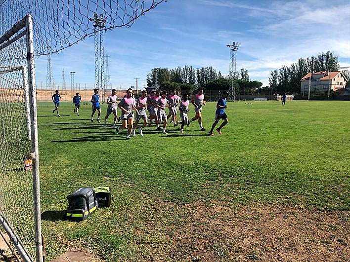 Entrenamiento del Salamanca UDS en el anexo a Las Pistas.