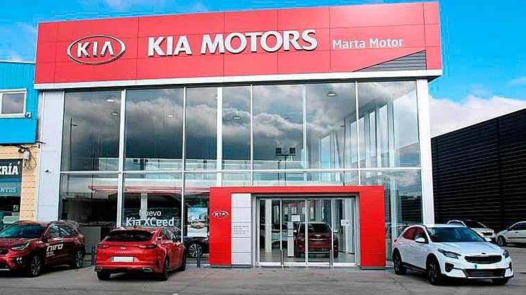 Marta Motor tiene una exposición de 400 metros cuadrados de vehículos de ocasión