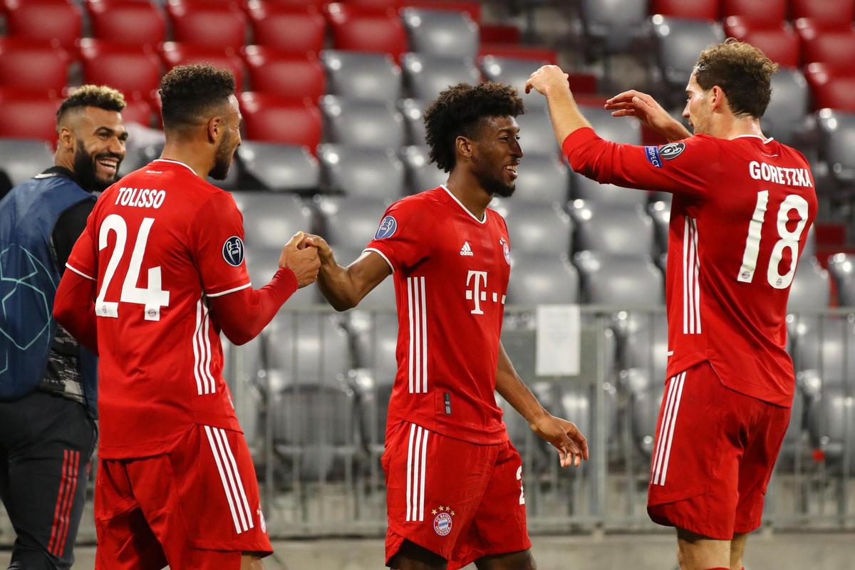 Los jugadores del Bayern celebran uno de los 4 tantos.